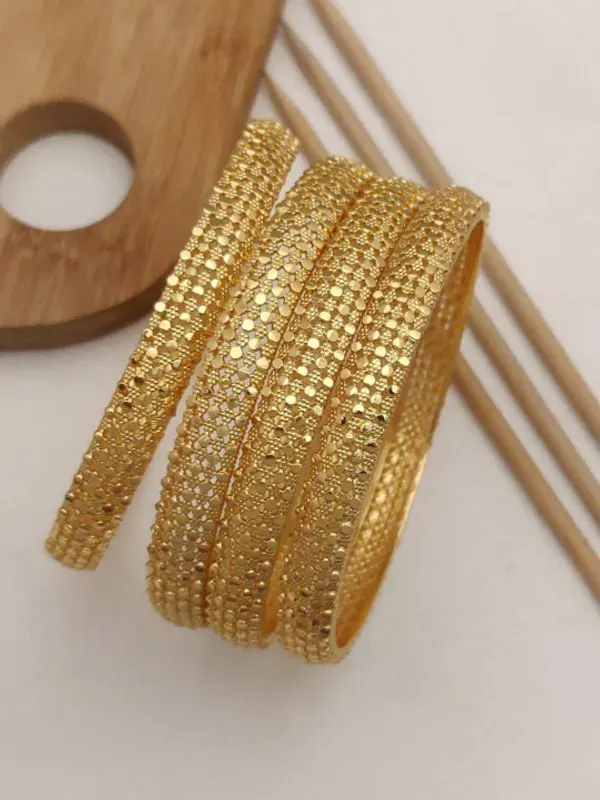 New_Designer_High_Gold_Plated_Dot_Design_Fancy_4_Pcs_Bangle_For_Women