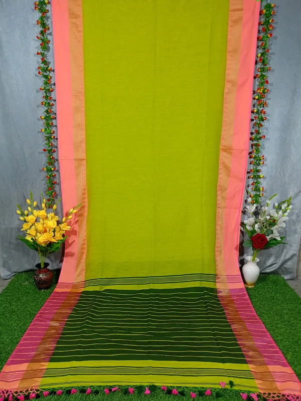 Olive_New_Vomri_Handloom_Cotton_Silk_Saree_With_Net_Pom_Pom