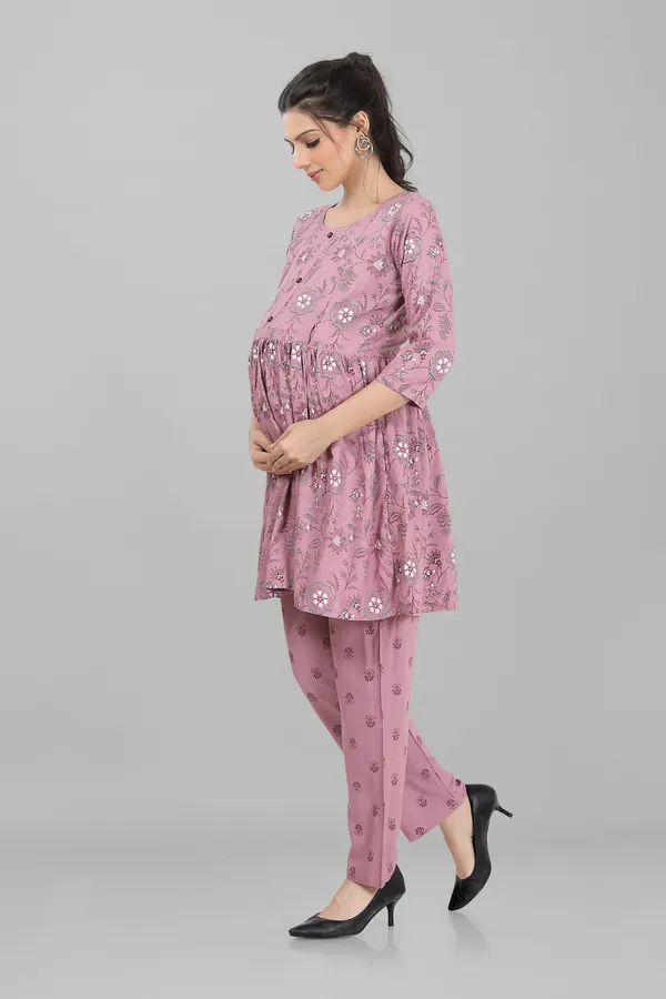 Coral_Pink_Feeding_Night_Suits_With_Zippers_(Top_&_Bottom)