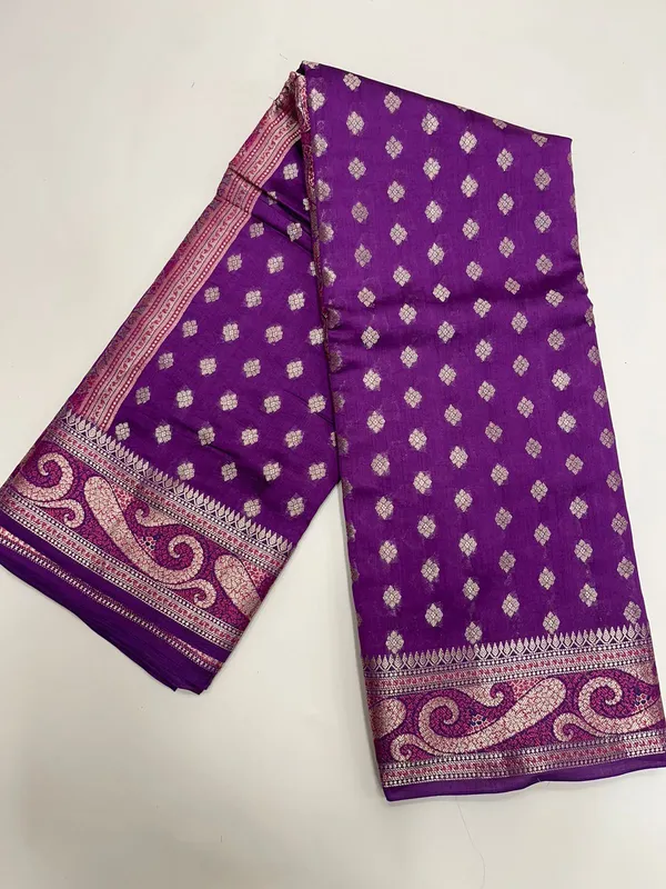Humairah_Pure_Handwoven_Purple_Chiniya_Silk_Gold_Zari_Booti_Paisley_Mina_Anchal_with_Paisley_Mina_Zari_Border_Banarasi_Saree_with_Purple_Blouse_piece