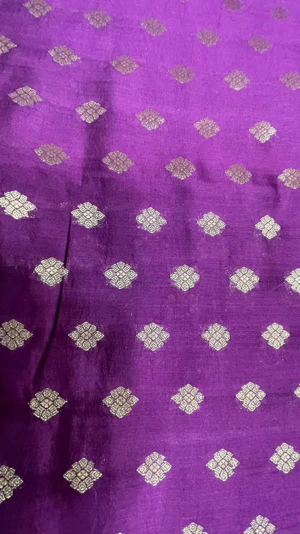 Humairah_Pure_Handwoven_Purple_Chiniya_Silk_Gold_Zari_Booti_Paisley_Mina_Anchal_with_Paisley_Mina_Zari_Border_Banarasi_Saree_with_Purple_Blouse_piece
