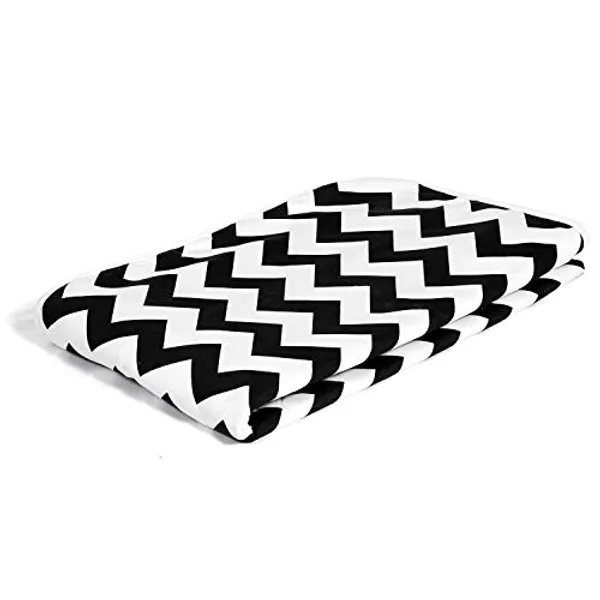 Abstract_Double_Dohar_for_Mild_Winter_(Polyester,_Black_and_White)
