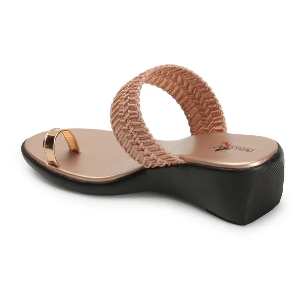 Embellished_Ethnic_Wedge_Heels_(Peach)