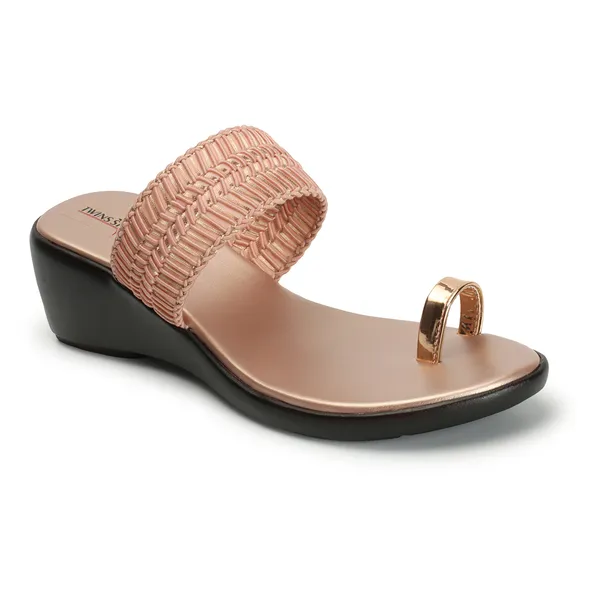 Embellished_Ethnic_Wedge_Heels_(Peach)