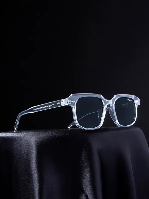 UV_Protected_White_Black_Wayfarer_Sunglasses_For_Men_&_Women