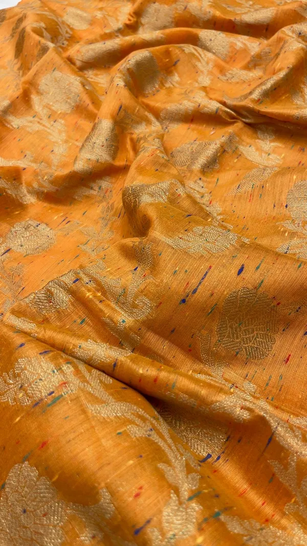 Humairah_Presents_Gold_Art_Silk_Golden_Floral_Zari_Jaal_with_Banarasi_Floral_Zari_Border_with_Gold_Blouse