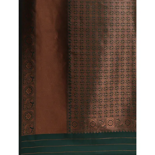 Green_Woven_Kanjivaram_Silk_Saree_with_Saree_Cover
