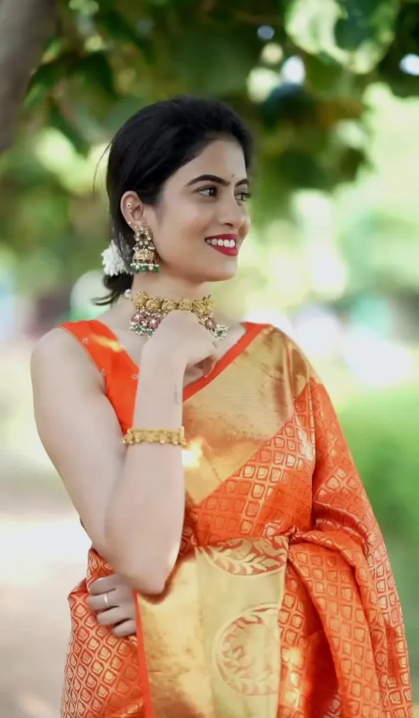 Orange_Banarasi_Silk_Zari_Saree_with_Blouse_Piece_For_Women