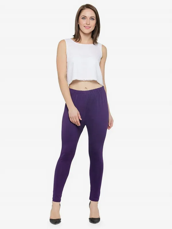 Purple_Cotton_Strechable_Sny_Fit_Ankle_Length_Leggings_For_Women