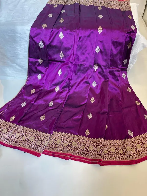 Humairah_Pure_Handloom_Purple_Katan_Silk_Floral_Kadhwa_Sona_Rupa_Booti_with_Kadhwa_Floral_Pallu_&_Border_and_Purple_Kadhwa_Stripe_Blouse
