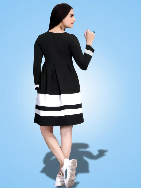 Black_Classic_Crepe_Colour-Block_Wrap_Dress_With_ButterFly