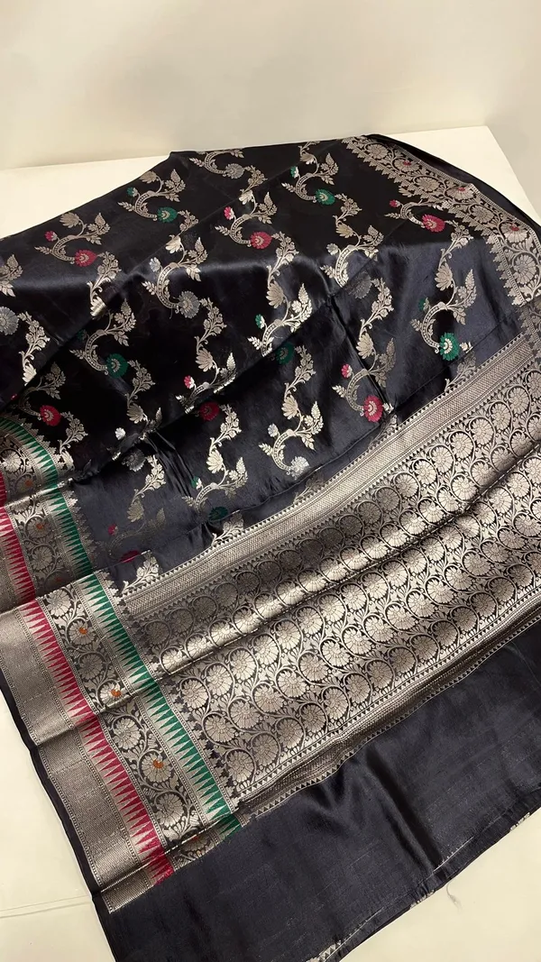 Humairah_Pure_Handloom_Black_Dupion_Silk_Tilfi_Mina_Floral_Zari_Stripe_Jaal_with_Skirt_Dual_Mina_Zari_Border_and_Black_Blouse