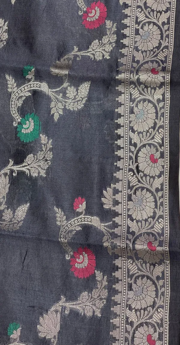 Humairah_Pure_Handloom_Black_Dupion_Silk_Tilfi_Mina_Floral_Zari_Stripe_Jaal_with_Skirt_Dual_Mina_Zari_Border_and_Black_Blouse