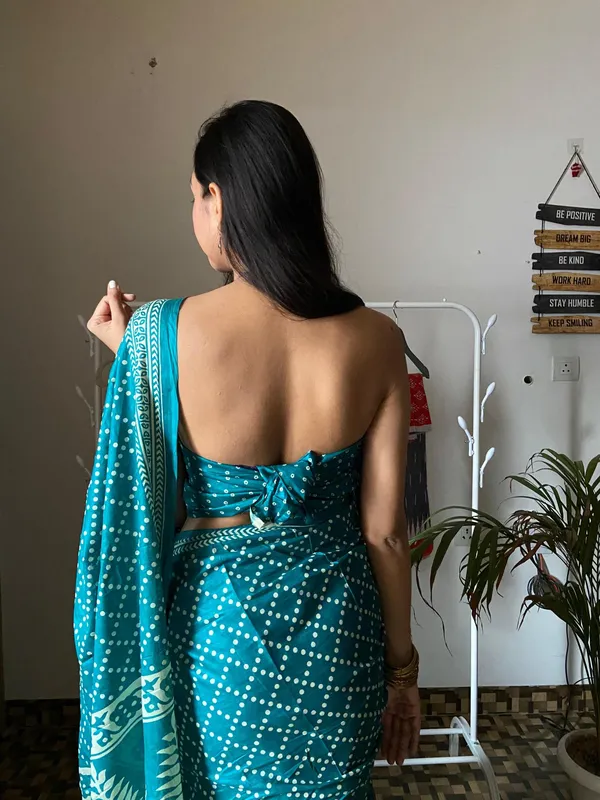 Ikkat_Print_Pure_Soft_Cotton_saree_With_Blouse_Piece