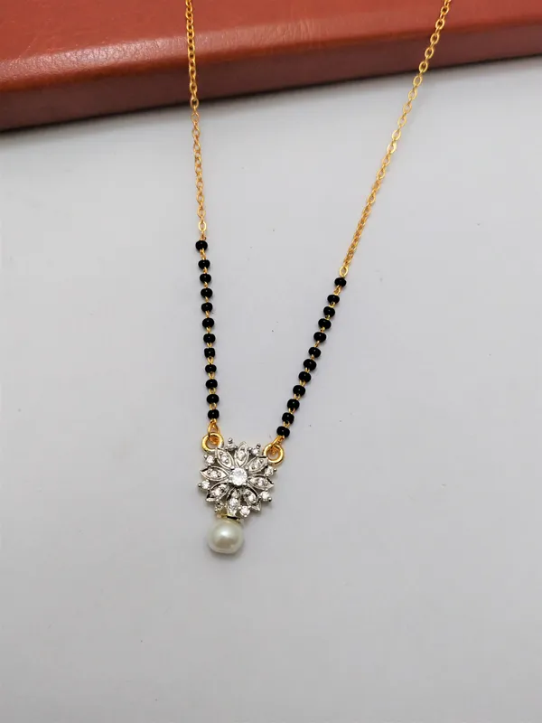 Orchid_Mangalsutra_With_Pearl