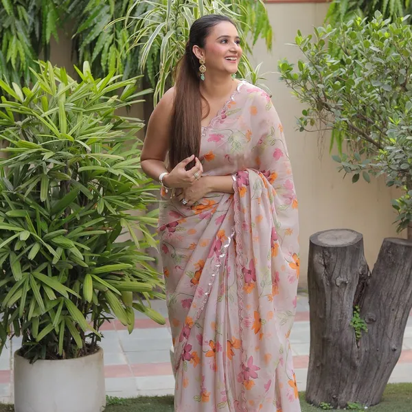 Aria_Beige_Floral_Printed_Organza_Saree