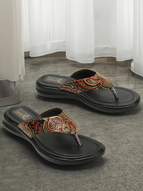 Casual_Slip_On_Flat_Slippers_(Gold)