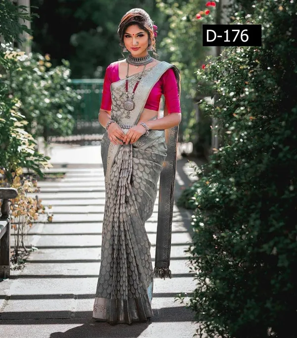 Grey_Woven_Kanjivaram_Silk_Saree_with_Saree_Cover