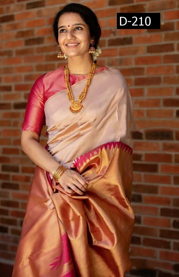 Cream_Woven_Kanjivaram__Silk_Saree_With__unstiched_Blouse_For_Women