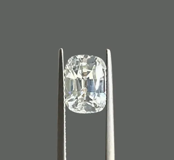 9.25_Ratti_White_Sapphire_Natural_Loose_Gemstone