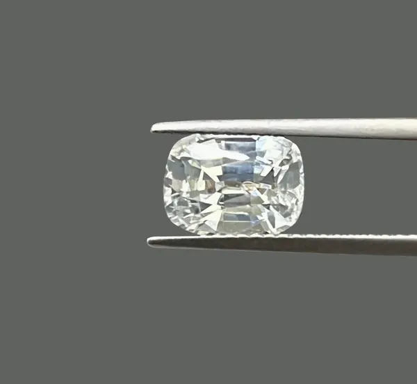 9.25_Ratti_White_Sapphire_Natural_Loose_Gemstone