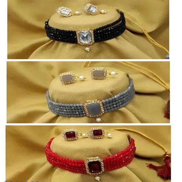 Gold_Plated_3_Choker_Set_With_Earring