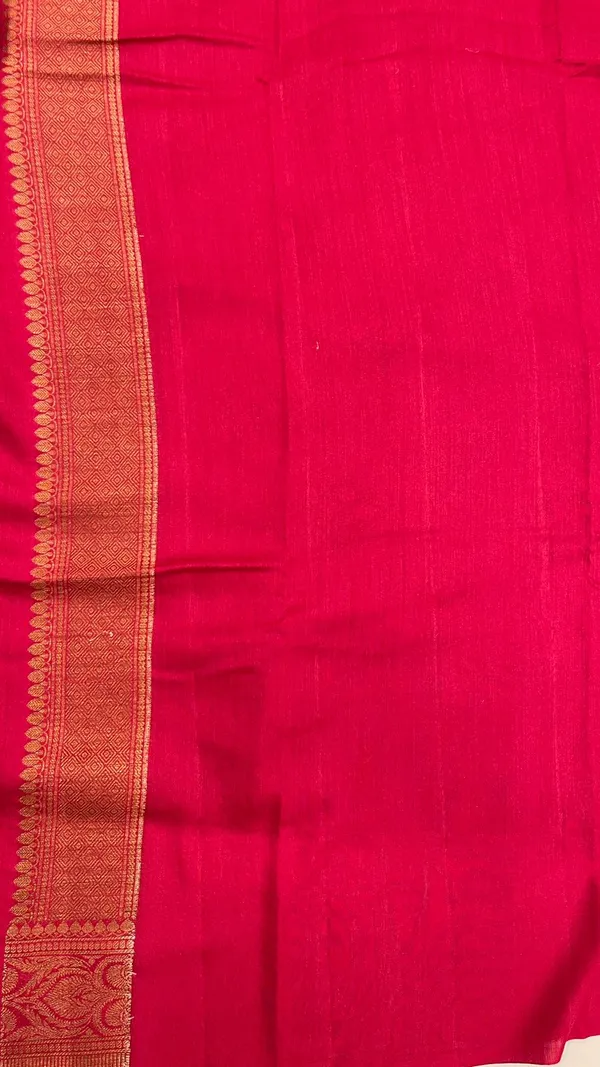 Humairah_Pure_Handwoven_Red_Pure_Muga_Silk_Floral_Minakari_Zari_Boota_Small_Zari_Border_Banarasi_Saree_with_Red_Blouse_piece