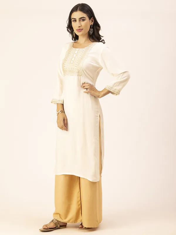 Off_White_Rayon_Women_Kurta,_Golden_Embroidery_&_Sequence_Work