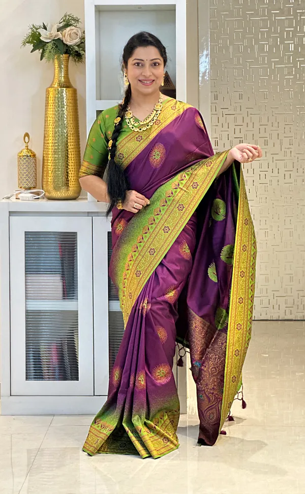 Jenni_Wine_–_Wedding_Special_|_Premium_Soft_Banarasi_Silk_Saree_with_Weaving_Pattern,_Pallu_&_Border,_Weaving_Blouse_with_Tassels