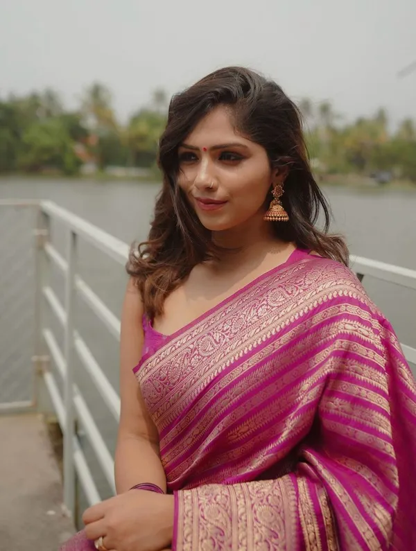 Pink_Soft_Banarasi_Silk_Saree_With_Blouse_Piece_For_Women