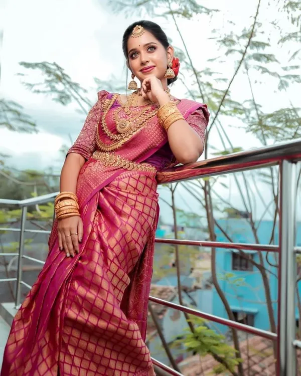 Pink_Banarasi_Soft_Silk_Saree_With_Blouse_Piece_For_Women