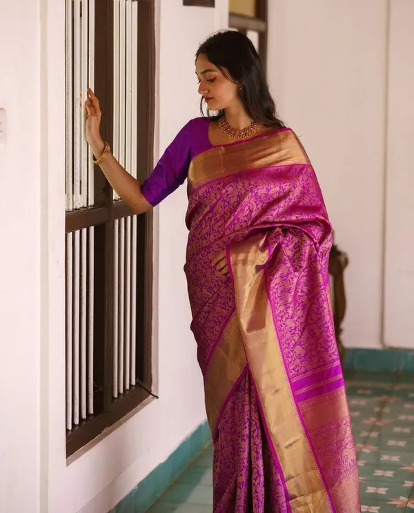 Purple_With_Heavy_Gold_Jacquard_Saree_With_Blouse_For_Women