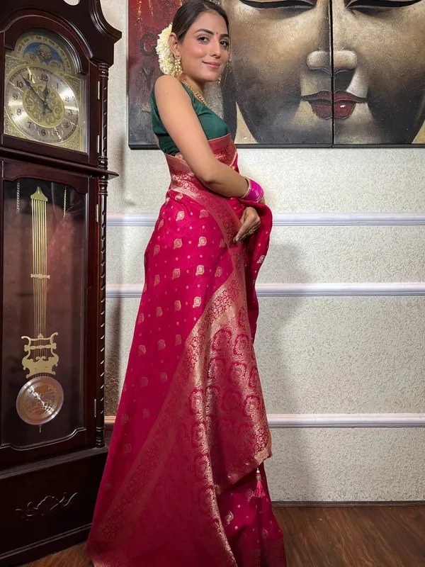 Pink_Banarasi_Silk_Saree_With_Blouse_Piece_For_Women