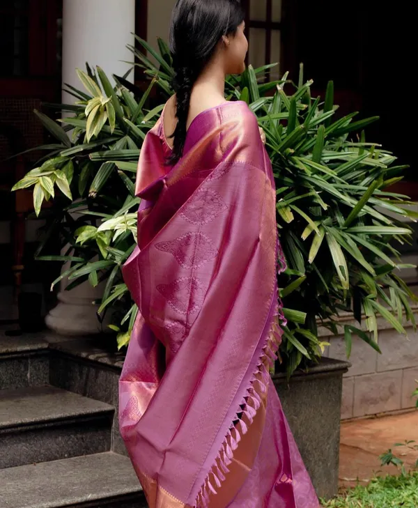 Pink_Soft_Silk_Saree_With_Blouse_Piece_For_Women