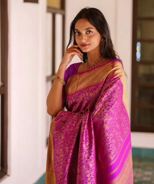 Purple_With_Heavy_Gold_Jacquard_Saree_With_Blouse_For_Women