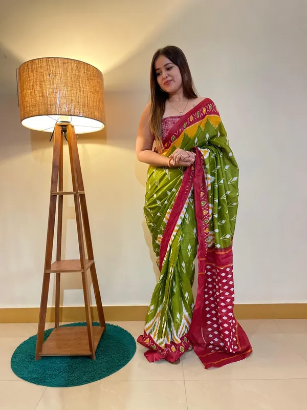 Ikkat_Print_Pure_Soft_Cotton_saree_With_Blouse_Piece