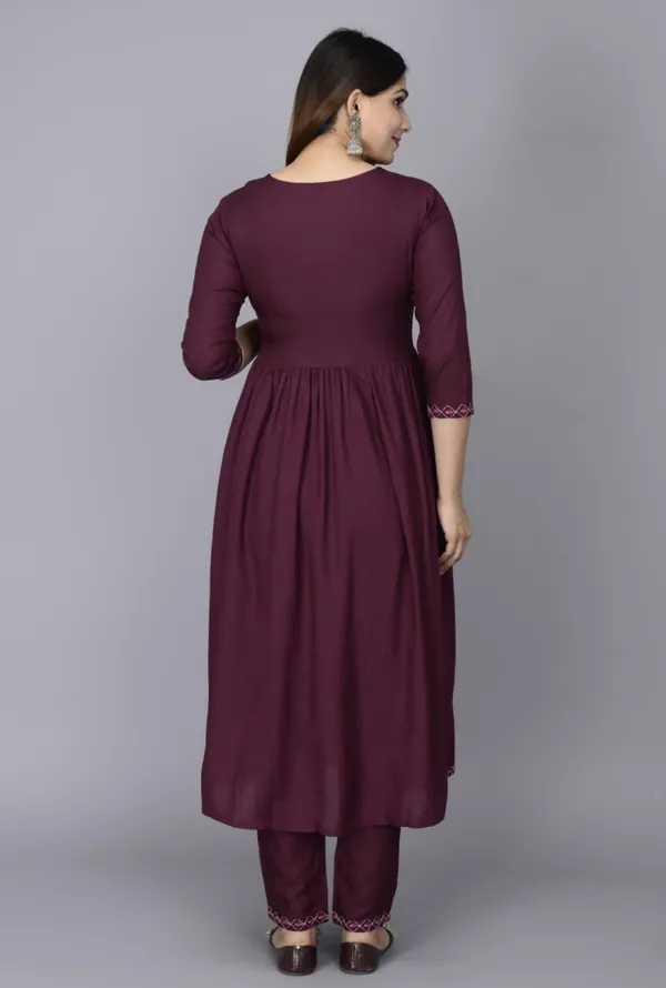 Women_Rayon_Eambroidred_Kurta_Pant_Set_Wine_(Maroon)