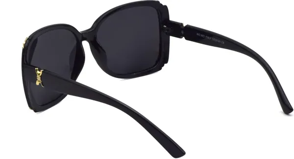 Black_Retro_Square_Sunglasses_-_For_Women