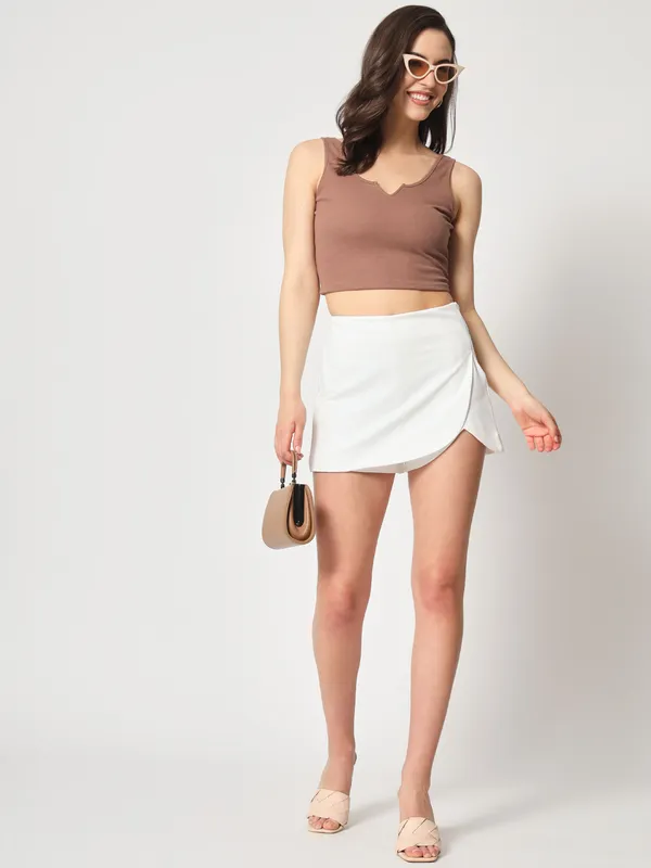 Zastraa_Women_Off_White_Mini-Length_Skorts