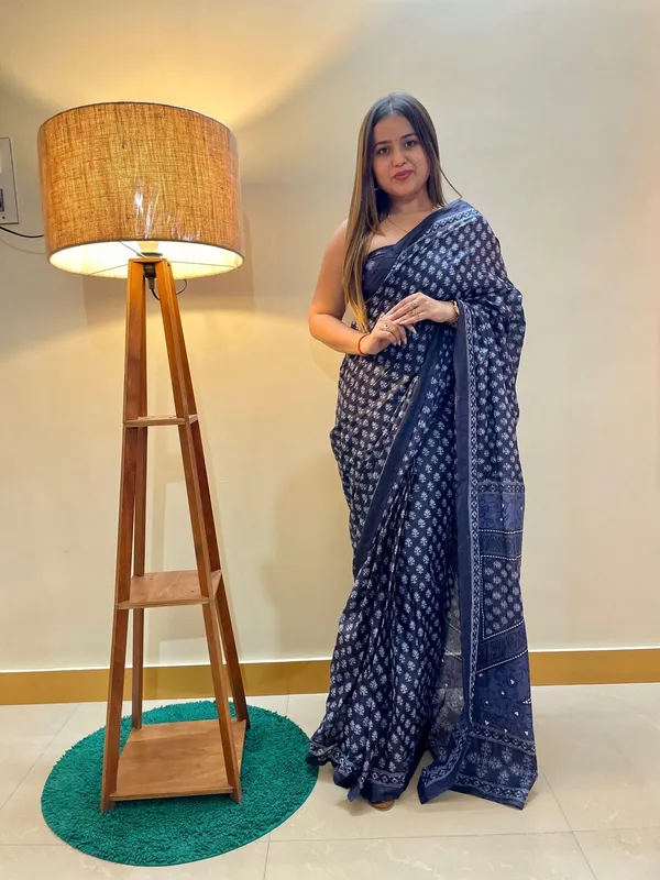 Ikkat_Print_Pure_Soft_Cotton_saree_With_Blouse_Piece