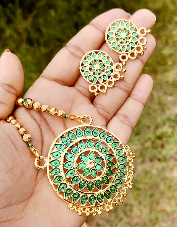 Assamese_Traditional_Gold_Plated_Green_Colour_Japi_Tassel_Jewellery_Set_For_Women_&_Girl