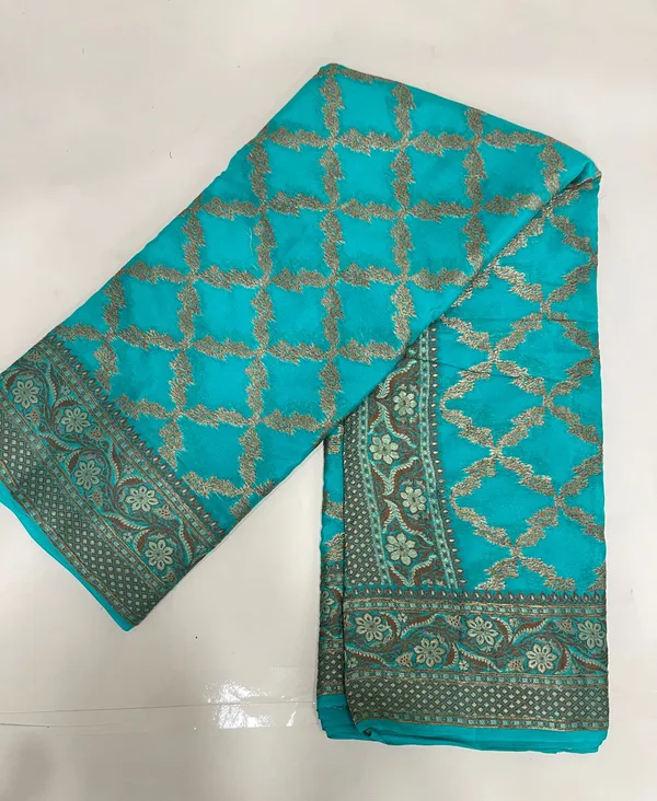 Humairah_Presents_Pure_Handwoven_Sea_Green_Chiffon_Kadiyal_Copper_Zari_Jaal_and_Resham_Mina_Zari_Boota_Pallu_with_Sea_Green_Blouse