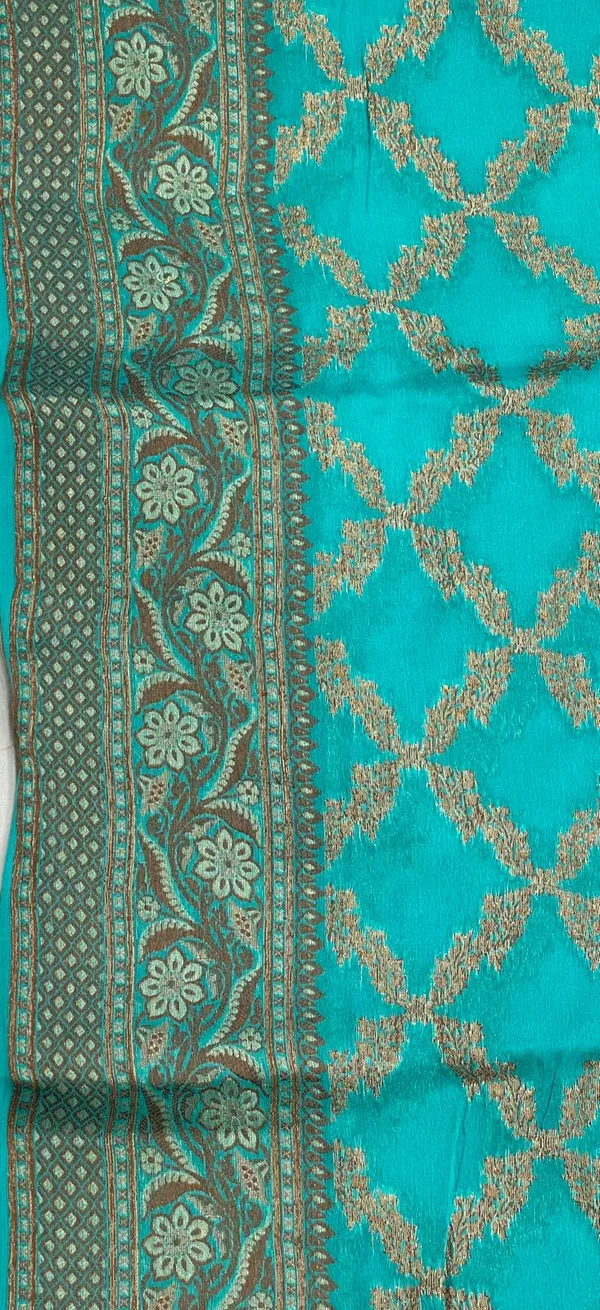 Humairah_Presents_Pure_Handwoven_Sea_Green_Chiffon_Kadiyal_Copper_Zari_Jaal_and_Resham_Mina_Zari_Boota_Pallu_with_Sea_Green_Blouse