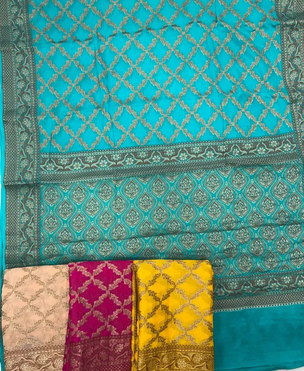Humairah_Presents_Pure_Handwoven_Sea_Green_Chiffon_Kadiyal_Copper_Zari_Jaal_and_Resham_Mina_Zari_Boota_Pallu_with_Sea_Green_Blouse