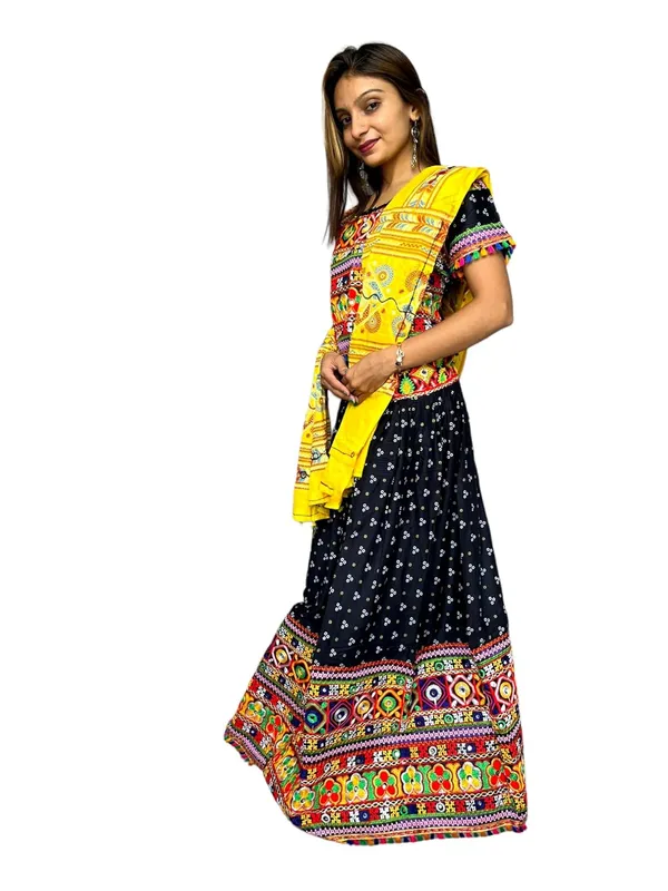 Black_Premium_Bandhani_Handicraft_Traditional_Chaniya_Choli_Cotton_Umbrella_Style_With_Embroidery_Heavy_Kutchi_Work__For_Women_&_Girls