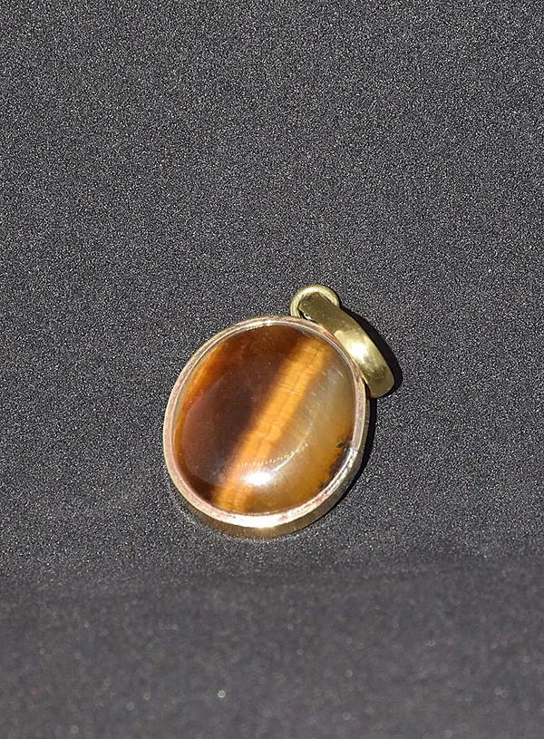 7.25-_Ratti_Brown_Tiger_Eye_Gemstone_Pandent