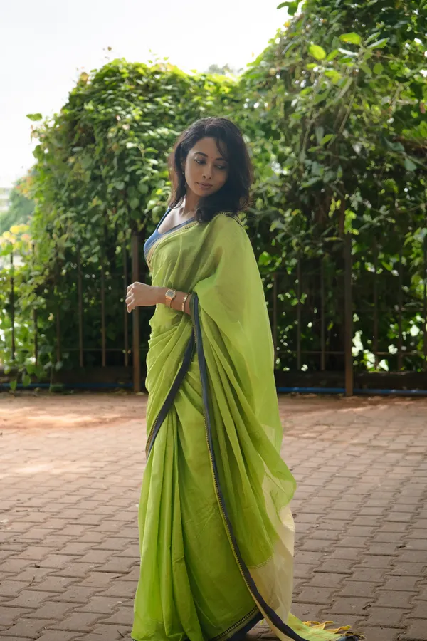 Parrot_Green_Ashwini_Narayanpet_Pure_Cotton_saree