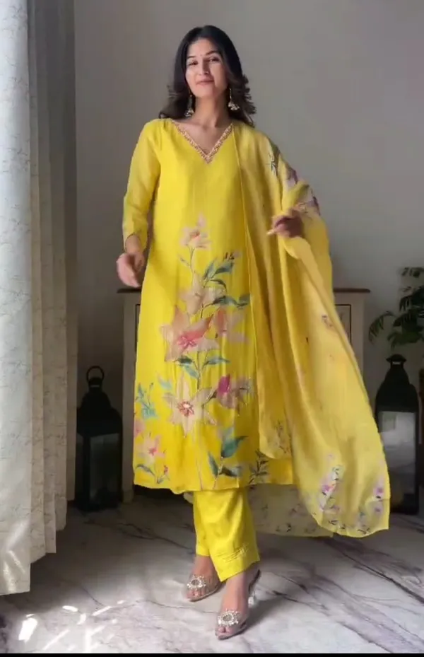 Yellow_Premium_Party_Wear_Fancy_Suit_For_Women