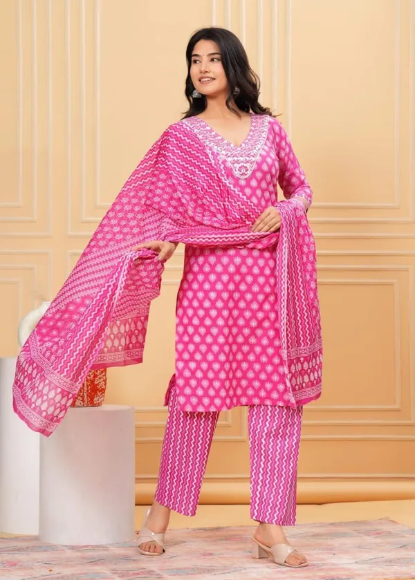 Pink_Cotton_Kurta_Pant_And_Dupatta_Set_For_Women