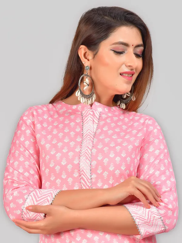 Women_Kurta_and_Pant_Set